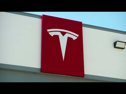 tesla’s-popularized-door-handles-drive-china’s-largest-vehicle-recall
