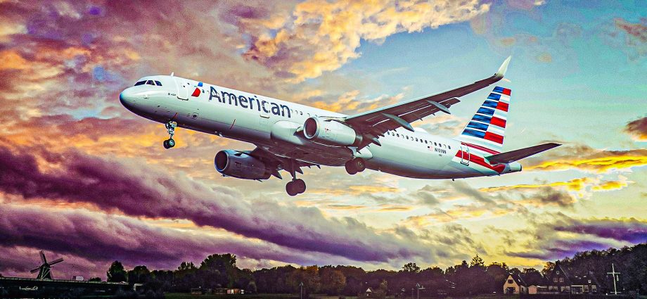 ‘4-to-5-passengers-burned’:-laptop-catches-fire-on-american-airlines-flight