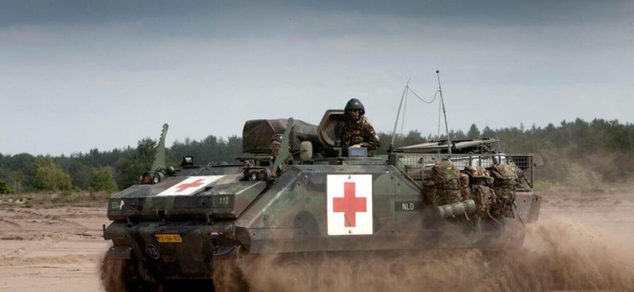 evacuation-is-“force-majeure-that-no-one-is-ready-for”-in-most-ukrainian-units,-and-robots-are-too-slow-to-fix-it,-commander-says
