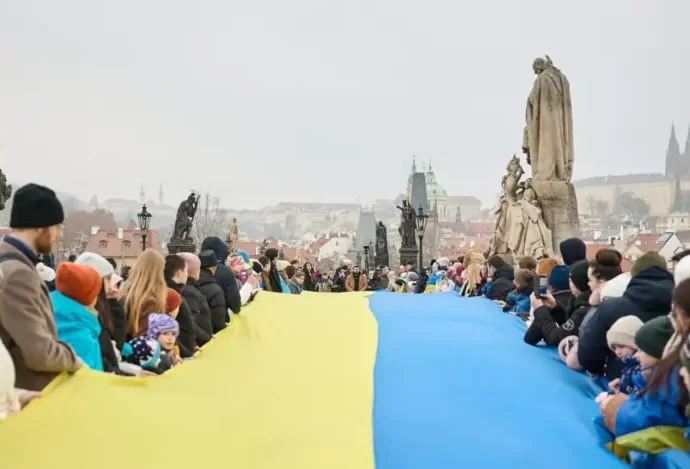 from-warsaw-to-new-york,-ukrainians-will-form-human-chains-on-independence-day
