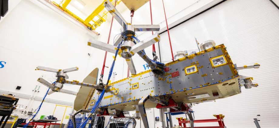 nasa’s-nuclear-dragonfly-copter-to-search-for-signs-of-life-on-titan:-‘a-lot’s-riding-on-it’