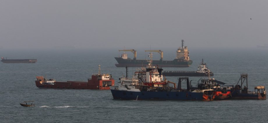 iran-grants-permission-for-some-iraqi-oil-tankers-to-pass-through-hormuz