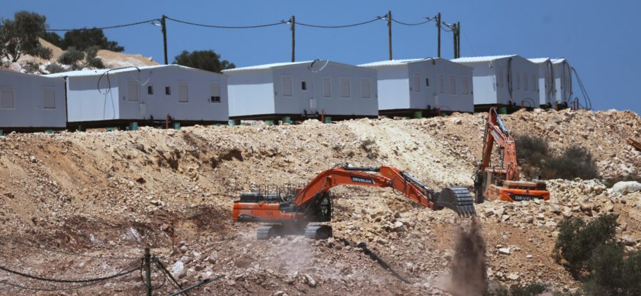 why-is-israel-building-new-illegal-settlements?