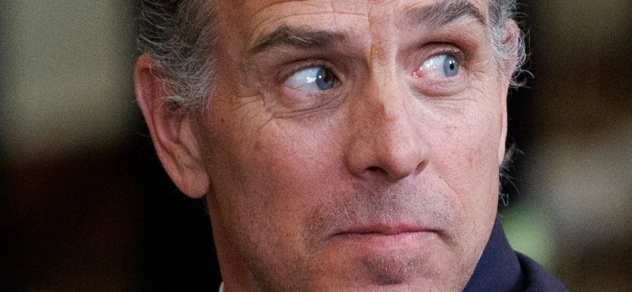 hunter-biden-reacts-to-question-about-presidential-run:-‘here’s-my-thing…’