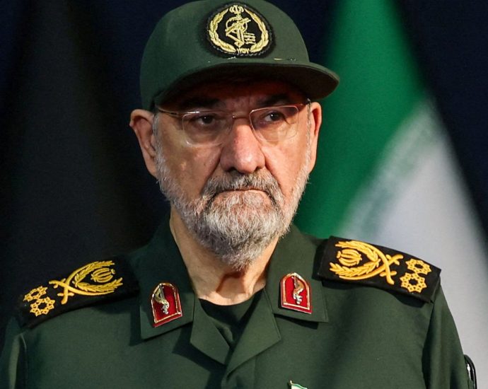iran-threatens-countries-that-join-us-‘economic-d-day’