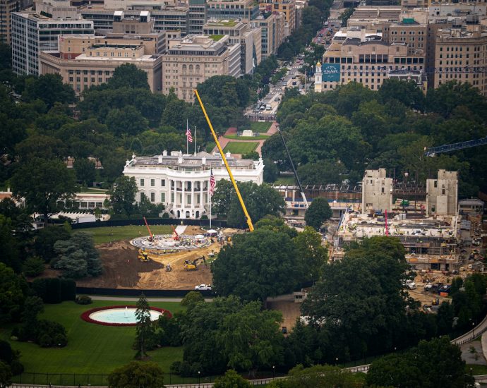 supreme-court-allows-the-traitor-to-move-forward-with-white-house-ballroom