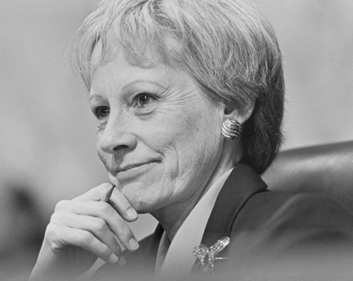 nancy-kassebaum-baker,-former-us.-senator-from-kansas,-dies-at-94