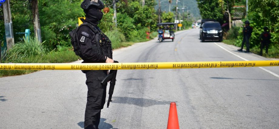 dozens-of-attacks-in-southern-thailand-wound-three-people