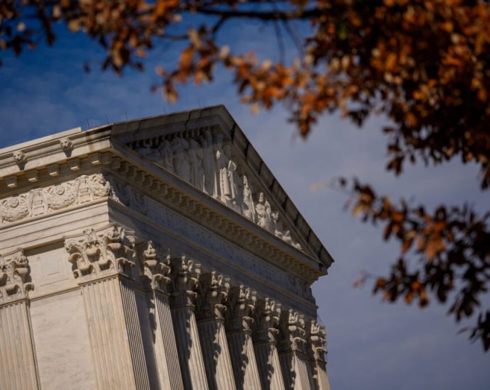 boulder,-colorado,-and-big-oil-prepare-for-high-stakes-clash-in-supreme-court