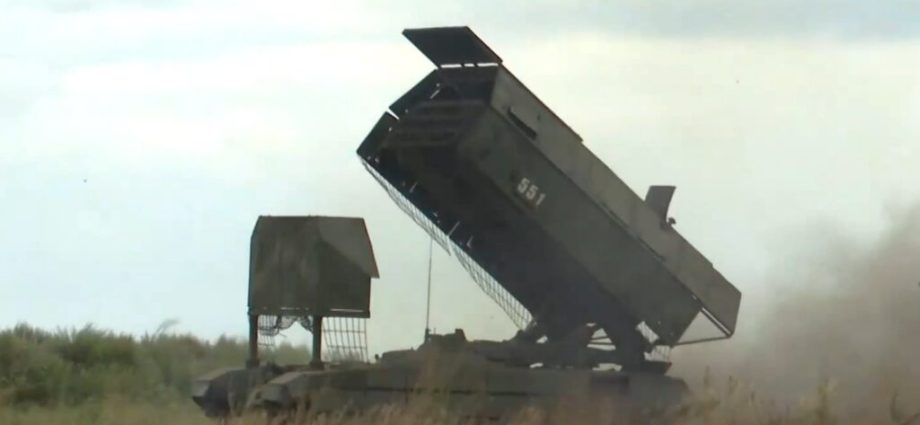 russia’s-thermobaric-launchers-used-to-just-drive-up-and-fire.-now-they-move-one-at-a-time,-in-steel-boxes-built-to-stop-ukrainian-drones