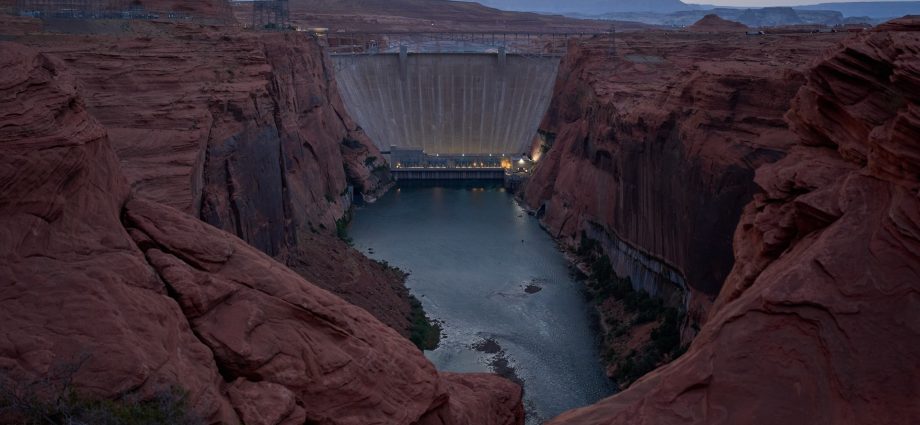 with-new-colorado-river-plan,-lower-basin-states-to-see-cuts-amid-record-low-water-levels