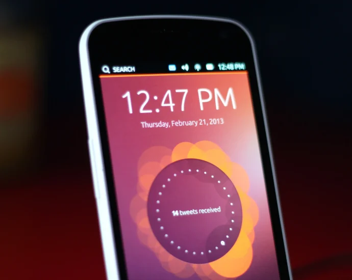 10-year-old-bug-action-triggered-an-ubuntu-phone-dev-reunion