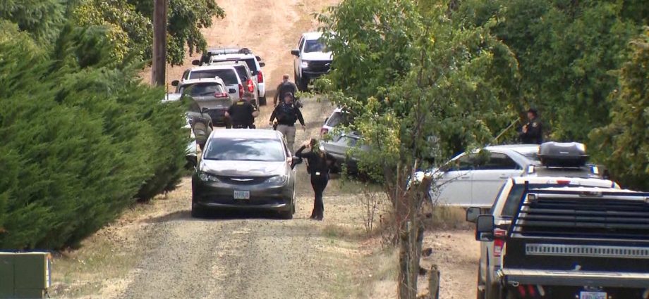 suspect-in-quintuple-homicide-on-rural-property-outside-portland-found-dead