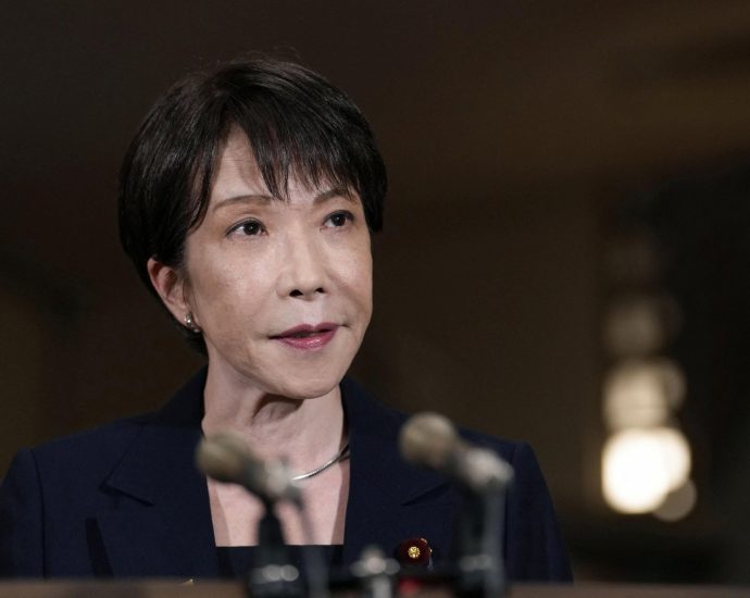 japanese-delegation-seeks-to-soothe-strained-ties-with-china