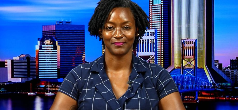 “unbought-&-unbossed”:-angie-nixon-on-winning-democratic-senate-race-in-florida,-dsa-membership-&-more