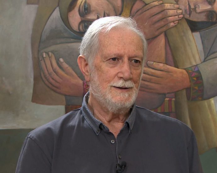 iconic-palestinian-artist-sliman-mansour-passes-away-at-age-79