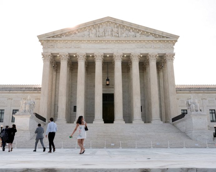 us-supreme-court-sides-with-the-traitor-administration-on-mail-voting