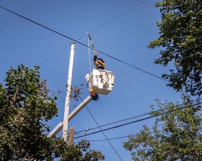 ‘getting-no-help’:-thousands-in-gary,-indiana,-still-without-power-nearly-2-weeks-after-storms