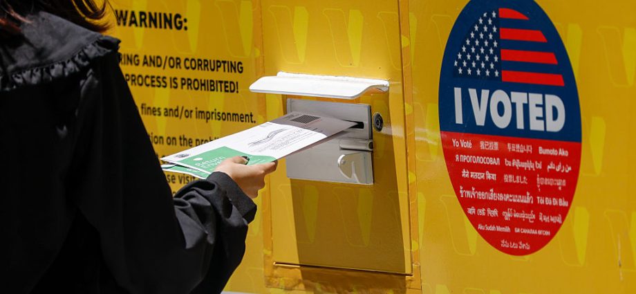 supreme-court-gives-the-traitor-green-light-to-restrict-mail-in-voting