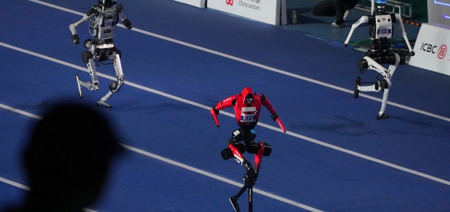 robots-beat-100m-record-set-by-usain-bolt