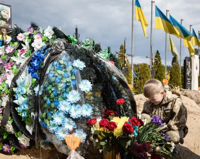 ukraine-escaped-the-empire-in-1991-the-empire-struck-back.