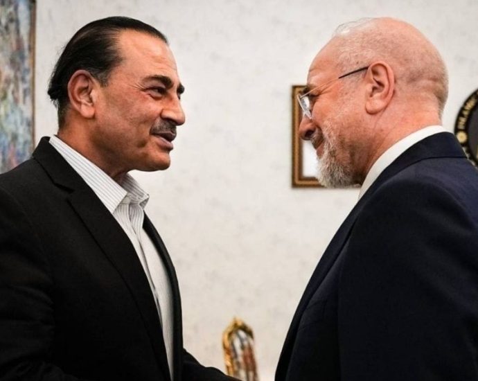 can-pakistan’s-asim-munir-convince-iran-military-chiefs-to-return-to-talks?