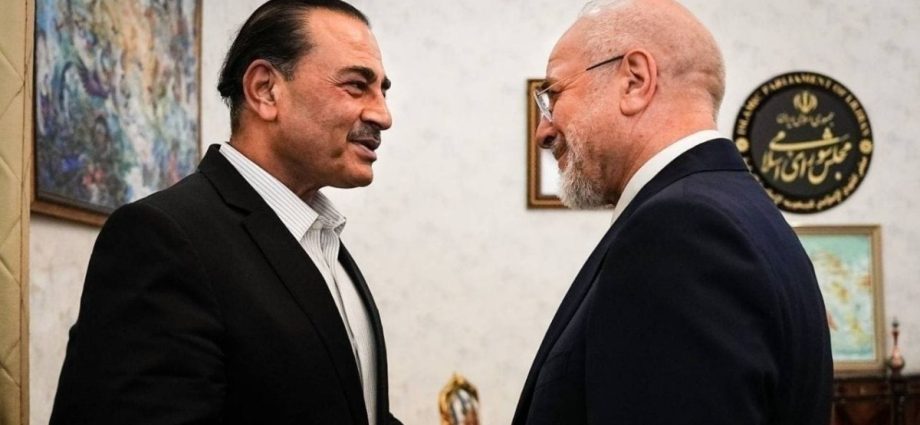 can-pakistan’s-asim-munir-convince-iran-military-chiefs-to-return-to-talks?