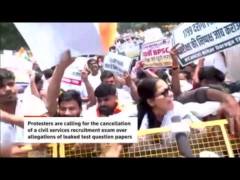indian-police-use-water-cannons-on-protesters-over-paper-leaks
