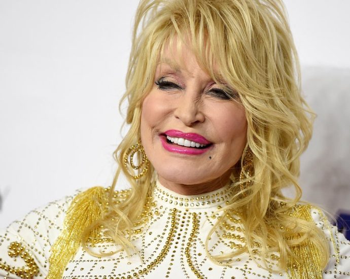 dolly-parton,-queen-of-country-music,-dead-at-80