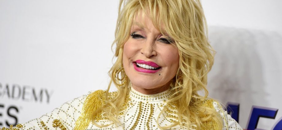 dolly-parton,-queen-of-country-music,-dead-at-80