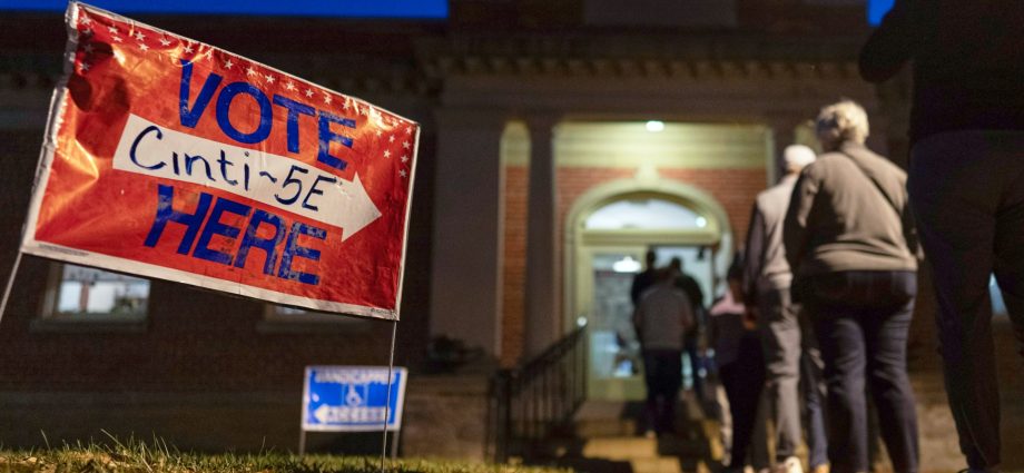 us-judge-blocks-ohio-law-requiring-proof-of-citizenship-to-register-to-vote