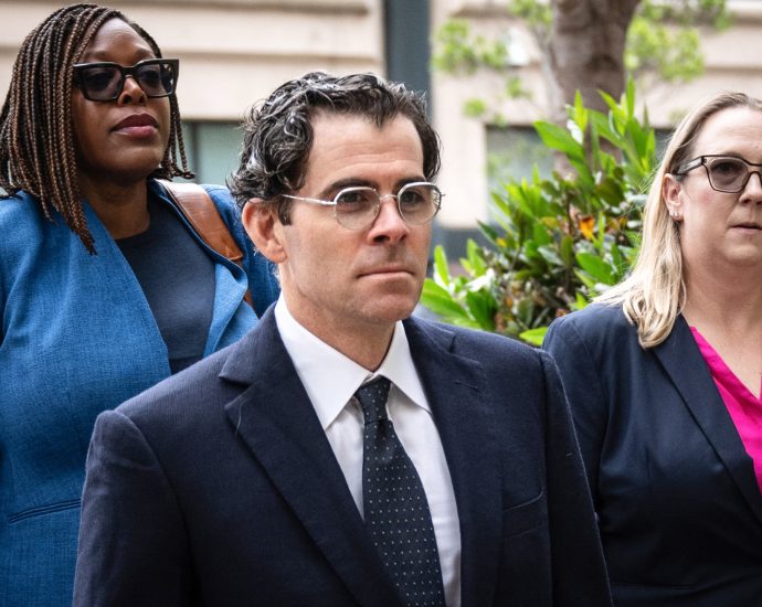 instagram-chief-testifies-at-meta-trial,-says-few-teens-used-safety-feature