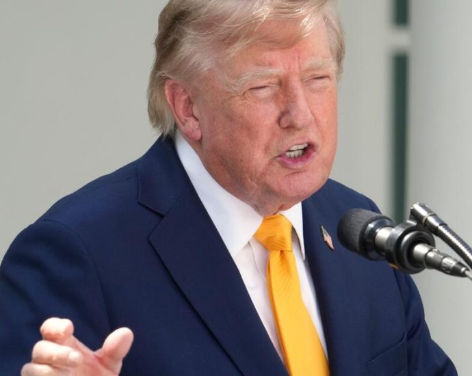 canada-retaliates-in-rapidly-escalating-us.-trade-war