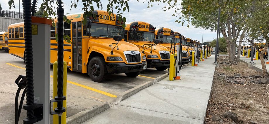 denver-public-schools-deploys-kempower-fast-chargers-for-its-electric-school-bus-fleet