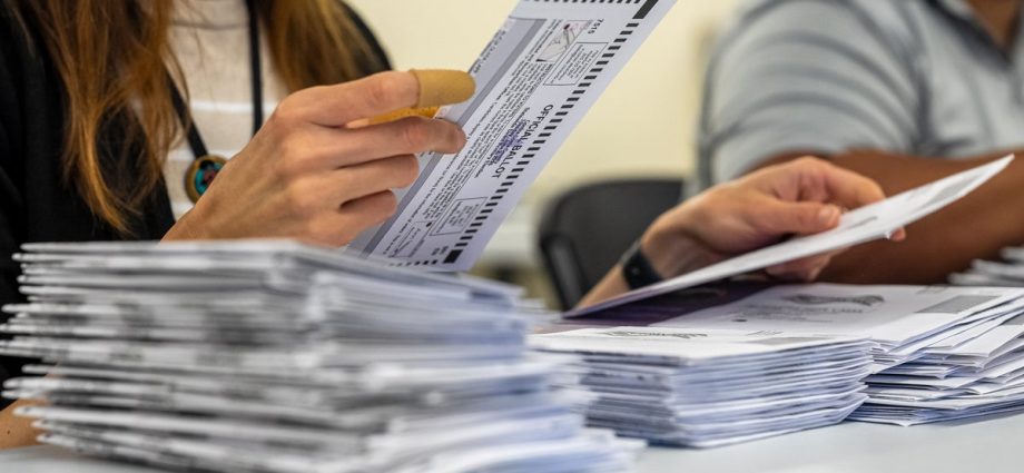 democratic-states-file-new-lawsuit-seeking-to-block-the-traitor-order-limiting-mail-voting-in-midterms