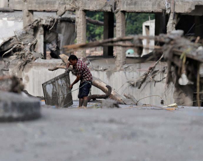 more-than-1,300-missing-in-nepal-and-china-after-deadly-himalayan-flood