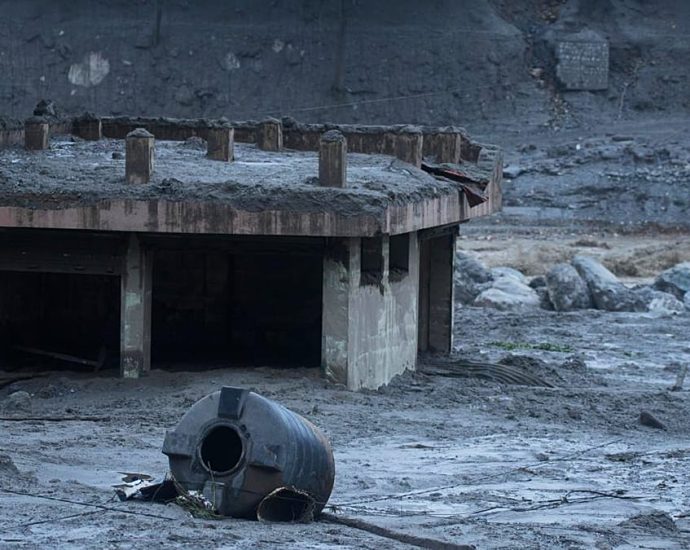 nepal-flash-flood:-dramatic-footage-shows-rasuwa-valley-engulfed