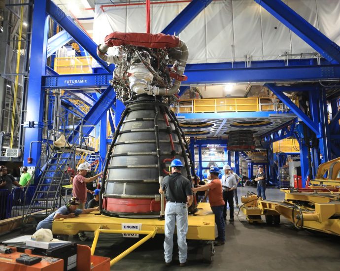 nasa-starts-artemis-iii-engine-install;-boosters,-crew-training-advance