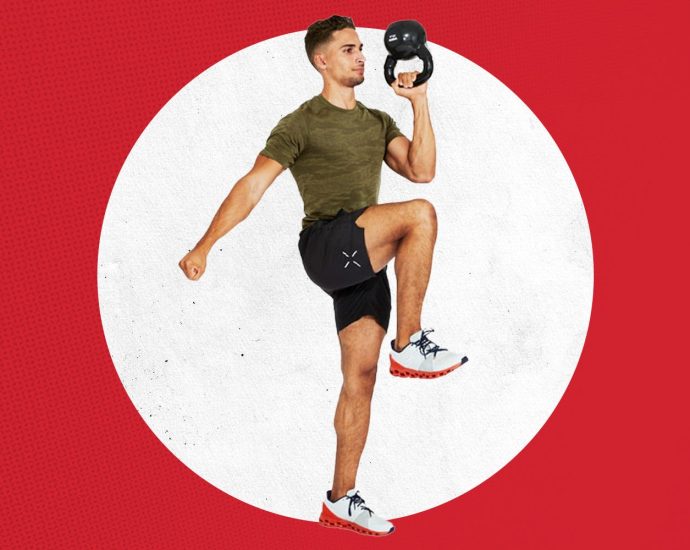 This 31-Day Kettlebell Workout Makes You Move Like an Athlete