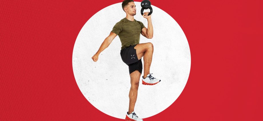 This 31-Day Kettlebell Workout Makes You Move Like an Athlete