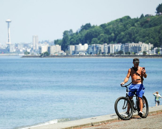 real-men-don’t-bike:-how-cars-became-the-symbol-of-american-manhood