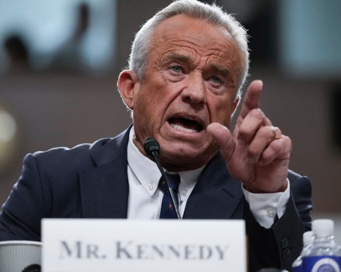 rfk-jr.-lied-about-samoa-trip-in-confirmation-hearing,-new-documents-suggest