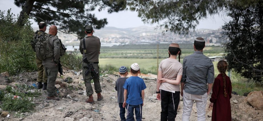 uk-has-billions-in-contracts-with-firms-tied-to-illegal-israeli-settlements