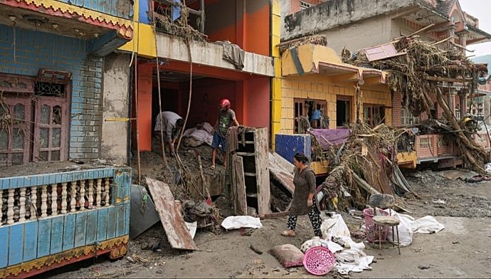 number-of-missing-in-nepal-floods-passes-2,400-as-unicef-says-17,000-children-need-aid
