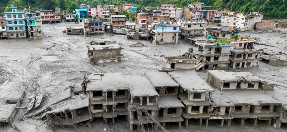 floods-kill-more-than-500-people-in-nepal-and-tibet,-with-90-americans-among-the-missing