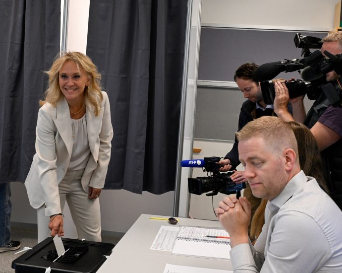 voting-closes-in-iceland’s-knife-edge-eu-referendum