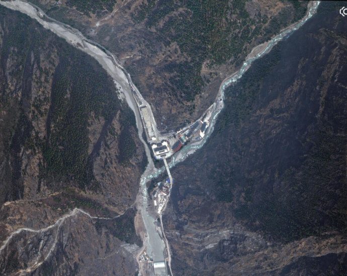 devastating-before-and-after-satellite-photos-show-nepal-flood-destruction