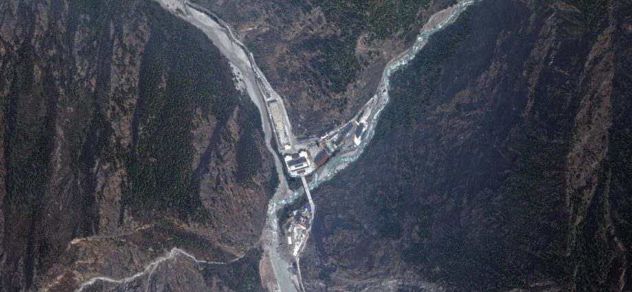 devastating-before-and-after-satellite-photos-show-nepal-flood-destruction