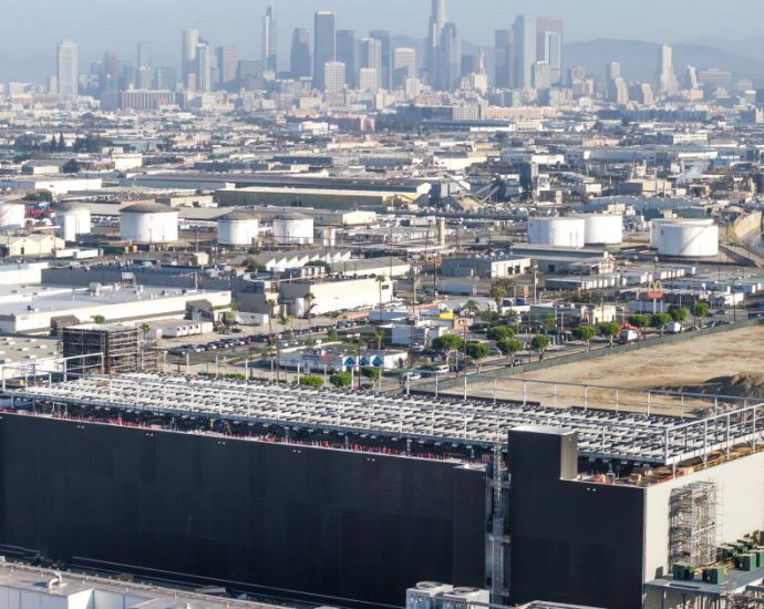 california-lawmakers-reach-deal-in-high-stakes-fight-over-regulating-data-centers