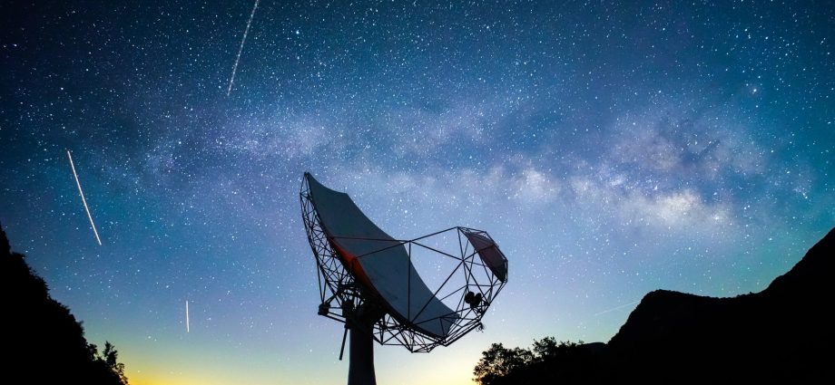 houston,-we-have-a-problem.-who’s-controlling-space-traffic?